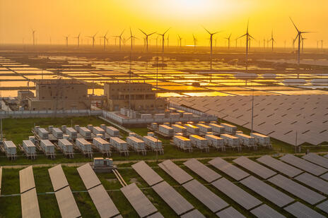 Solar storage grid
