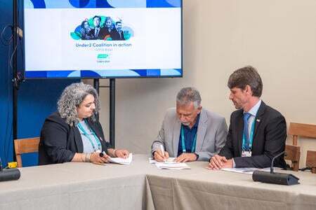 State of Alagoas signing the Under2 Coalition MOU
