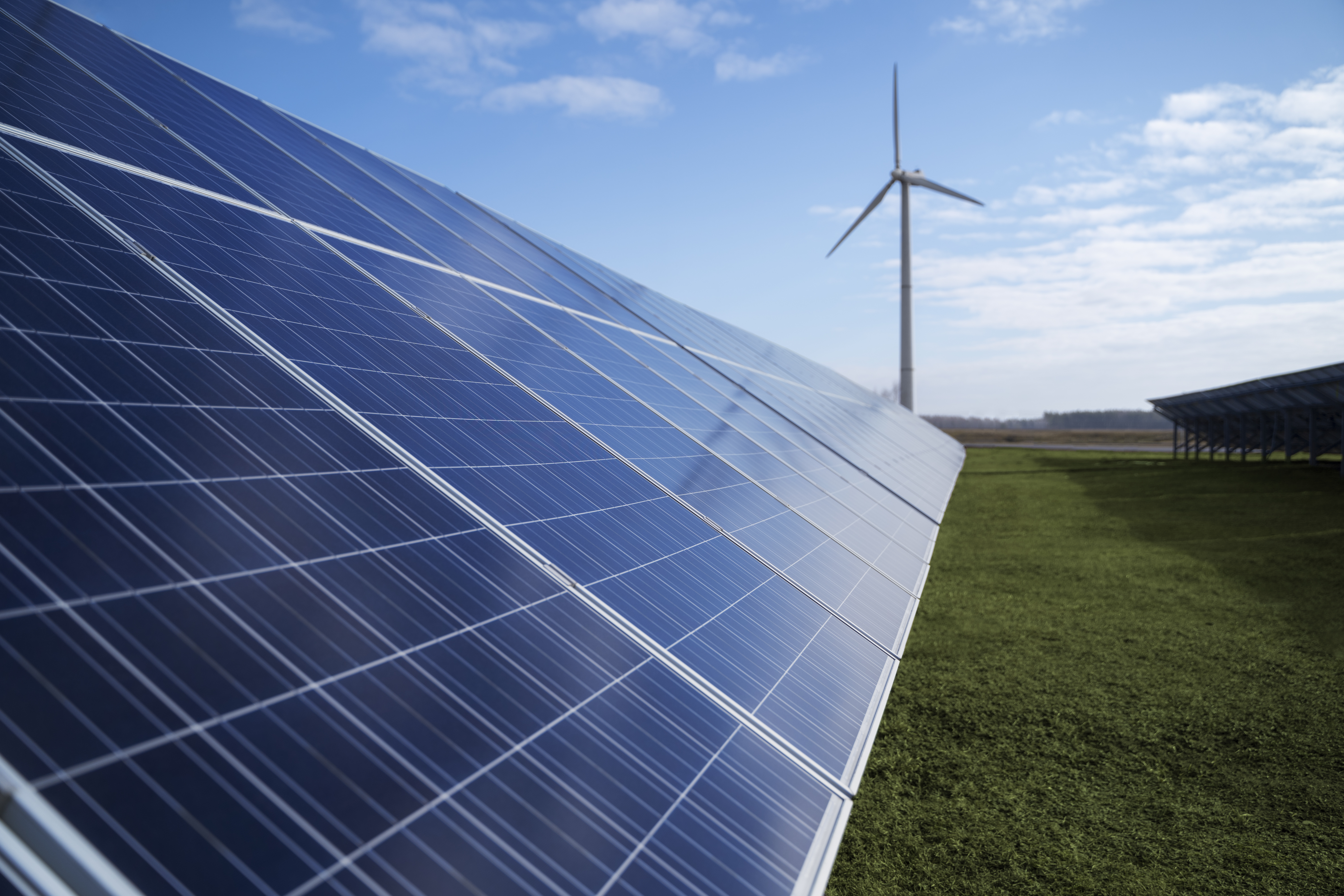 RE100 India Conclave for stronger renewable energy industry in India begins