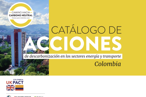 Front cover of the Spanish version of the Decarbonisation Actions Catalogue. Incudes text Catálogo de Acciones de descarbonización en los sectores energía y transporte Colombia. Partner logos to bottom left. 