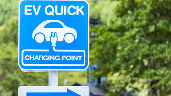 electric vehicle quick charging sign