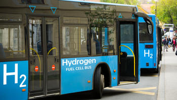 Hydrogen_bus