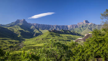 Drakensberg Mountains, KwaZulu-Natal.jpg